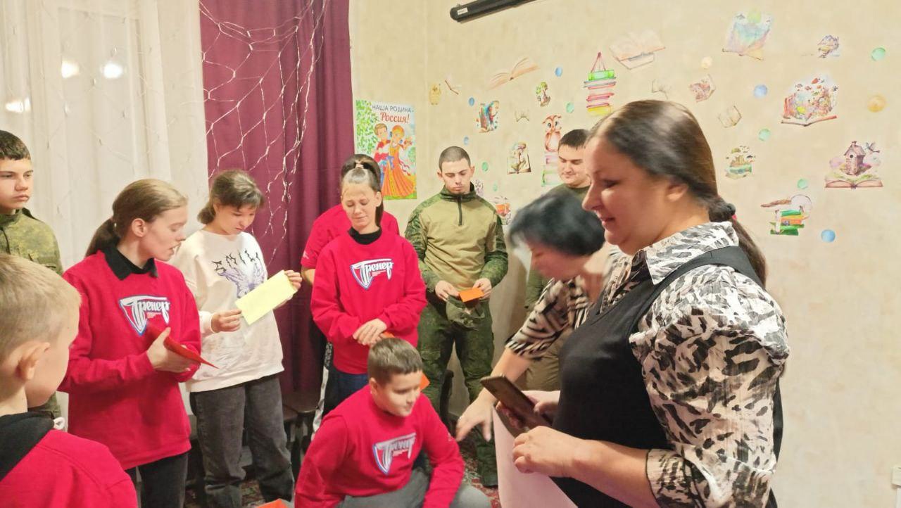 Сотрудники Новозыбковсокго ЦЗН провели профориентационную игру с трудными подростками
