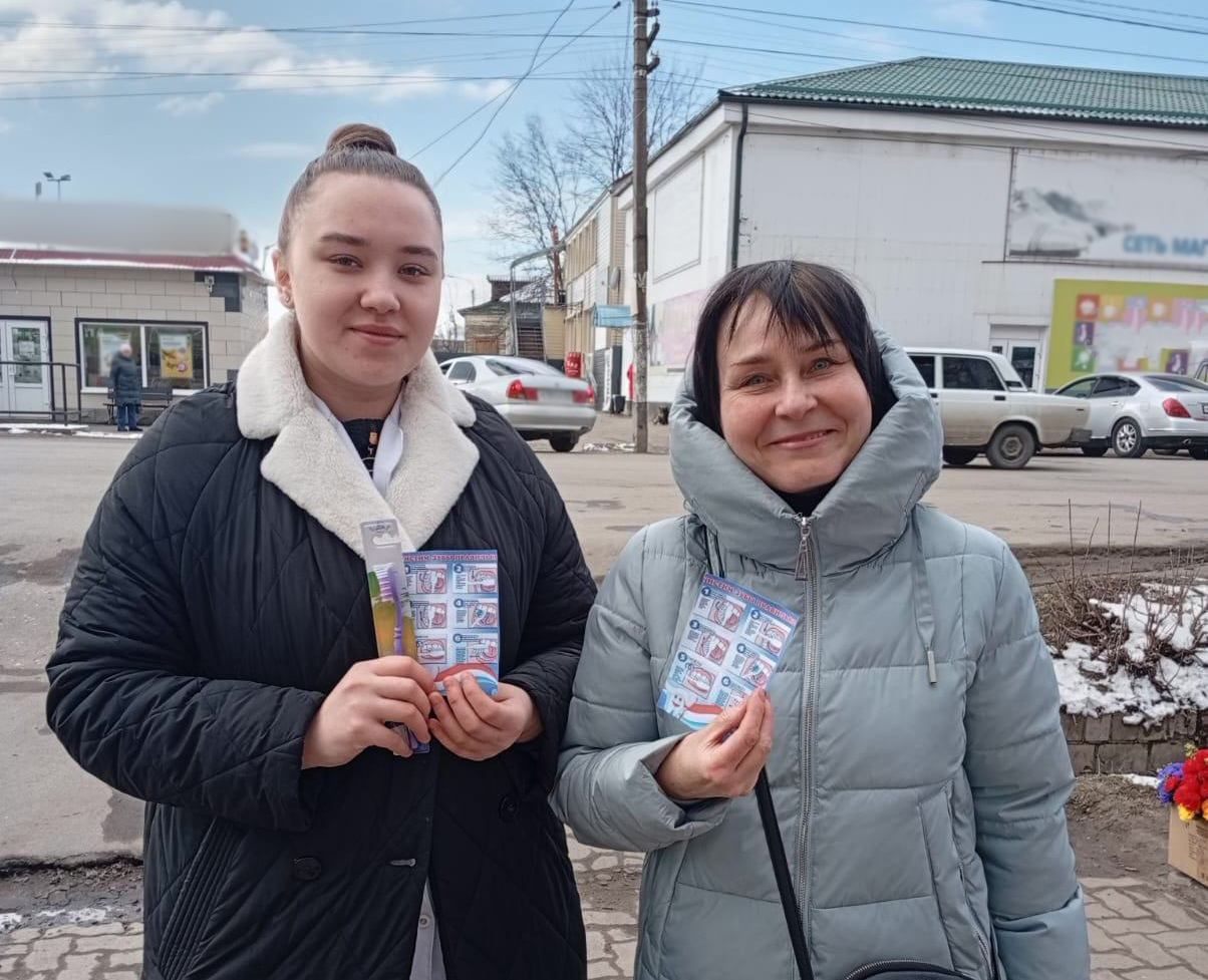 Студенты новозыбковского медколледжа провели неделю профилактики заболевания зубов