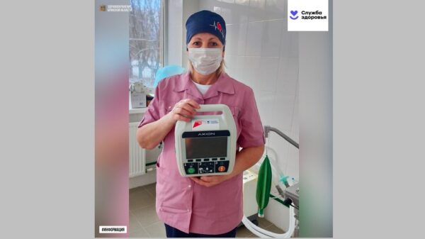 Центральная районная больница брянского Суража получила современные дефибрилляторы