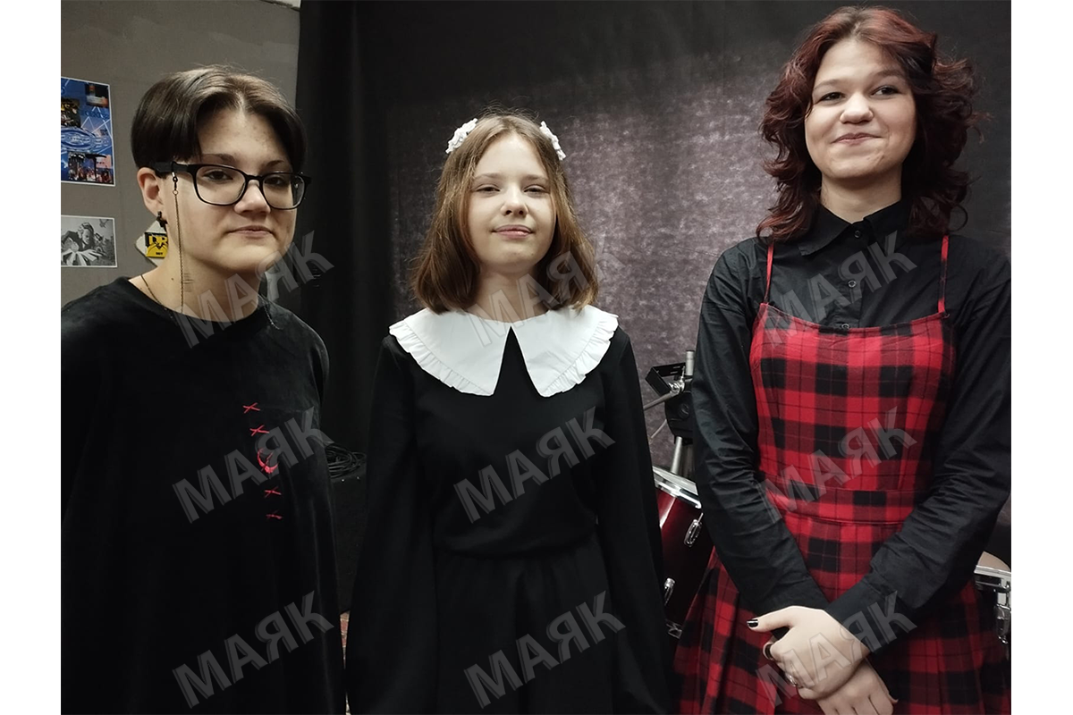 Сердца школьниц из Новозыбкова зажгла музыка