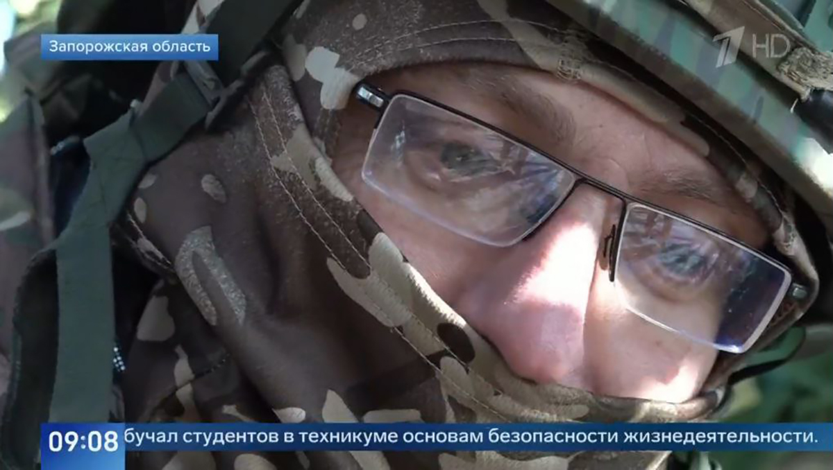 Преподаватель одного из СУЗов Новозыбковского округа рассказал военкору «Первого канала» о своей службе