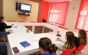 Выход на зарубежные маркетплейсы обсудили брянские экспортеры