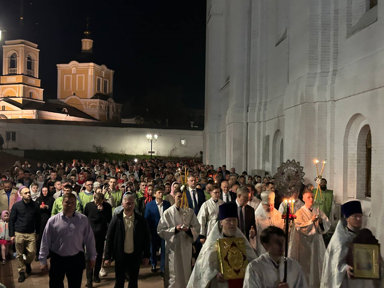 Губернатор Александр Богомаз поздравил жителей Брянщины с Христовым Воскресением