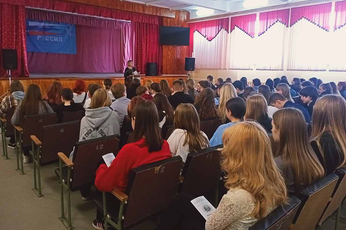 Профориентационные беседы для учеников новозыбковской школы