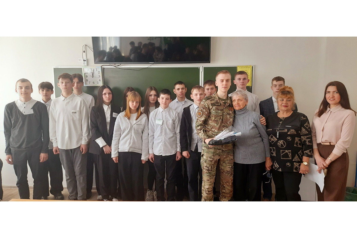 В новозыбковских школах продолжаются встречи с участниками СВО