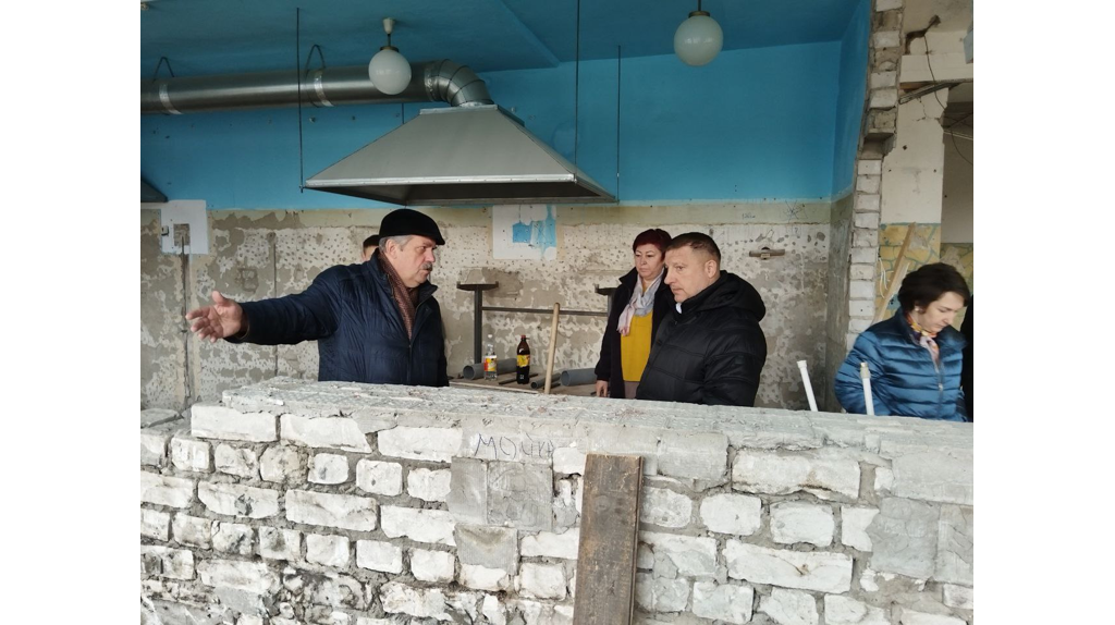 В Выгоничском районе Брянщины продолжается ремонт школы