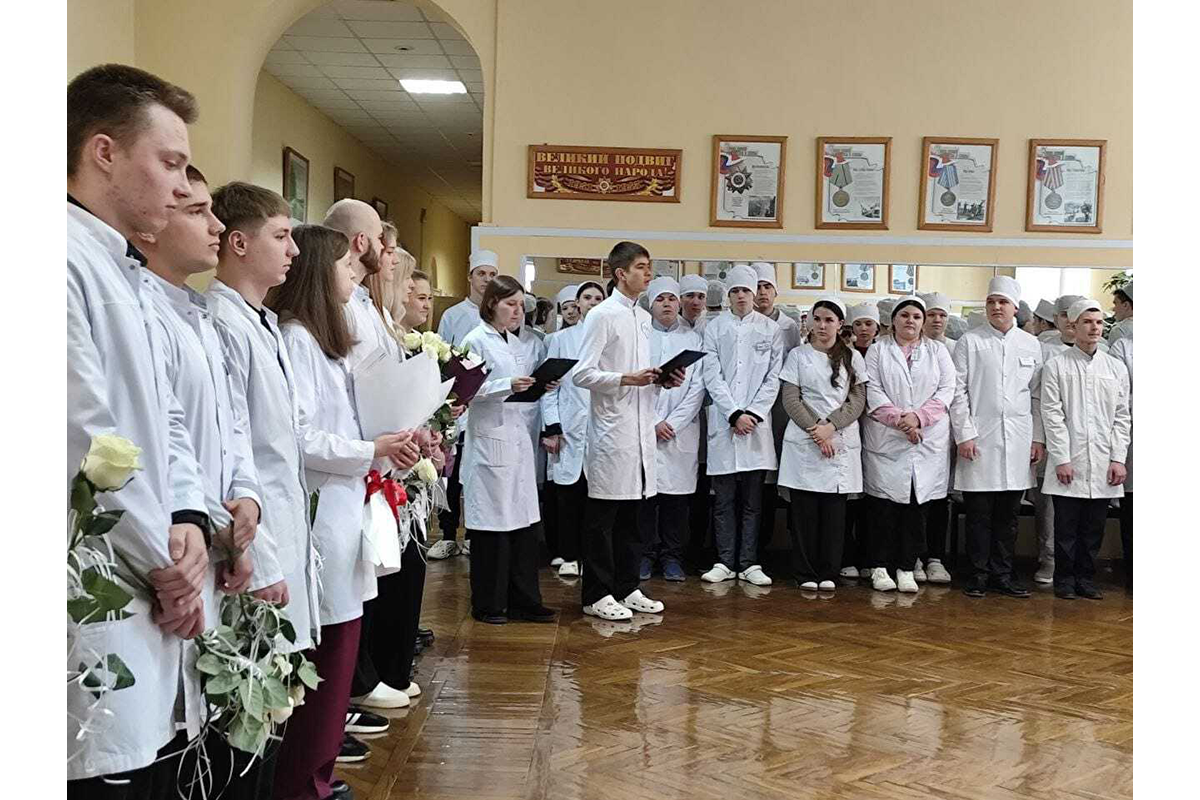 В новозыбковском медколледже прозвенел Последний звонок