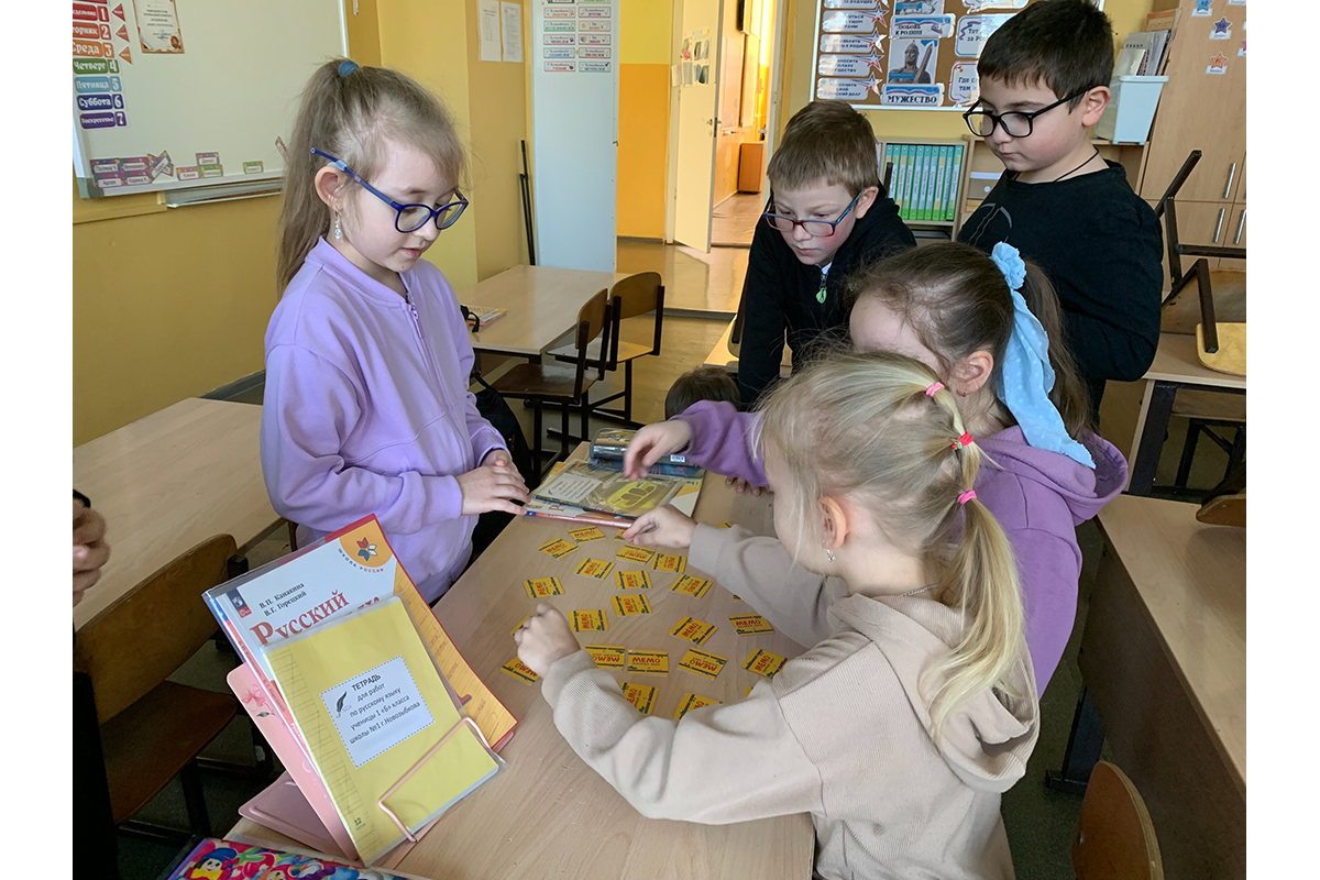 Ученики новозыбковской школы проверили знания правил дорожного движения