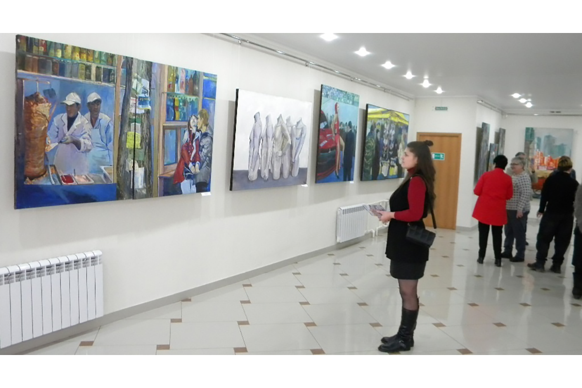 В Новозыбкове завершается выставка художника Ирины Грабор