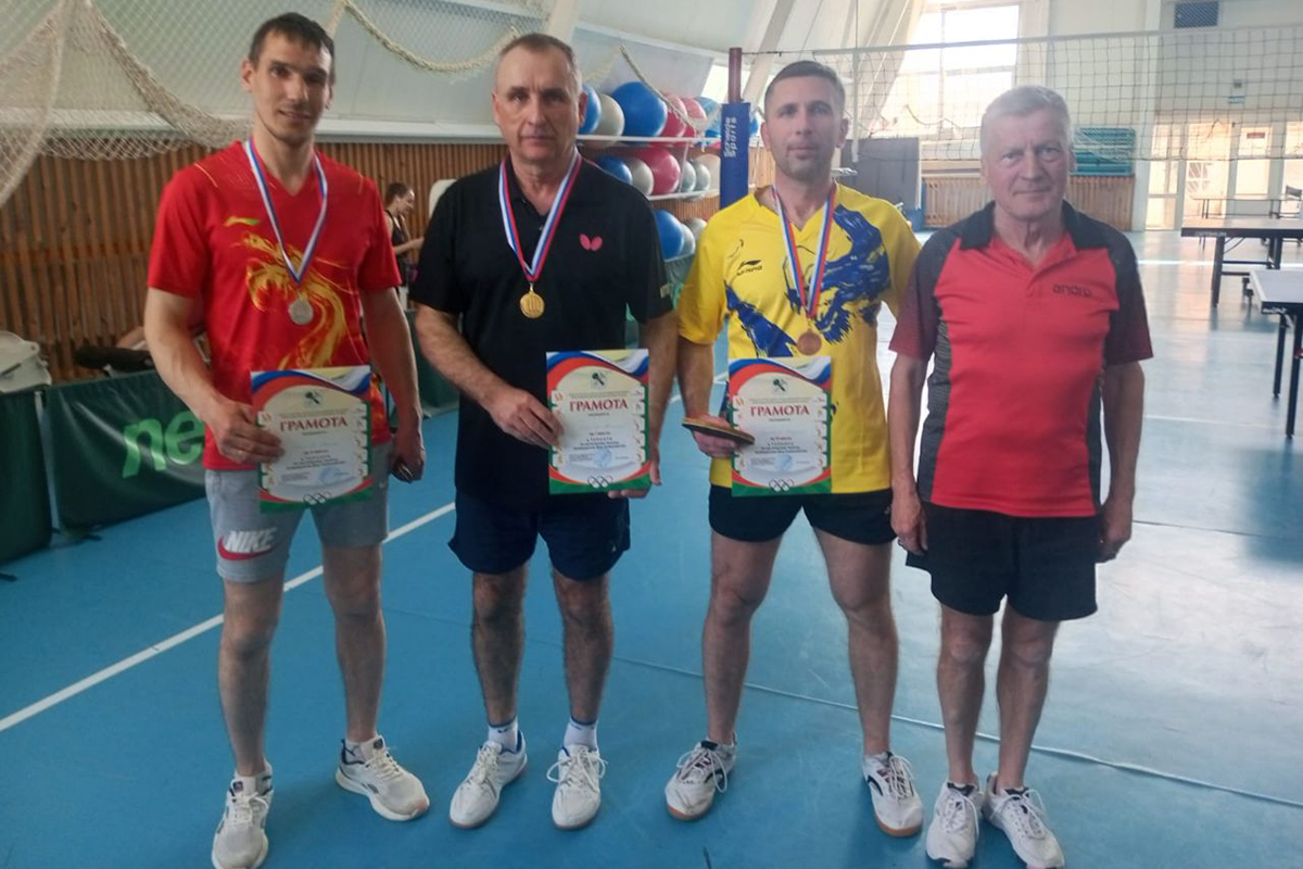В Новозыбкове прошел теннисный турнир
