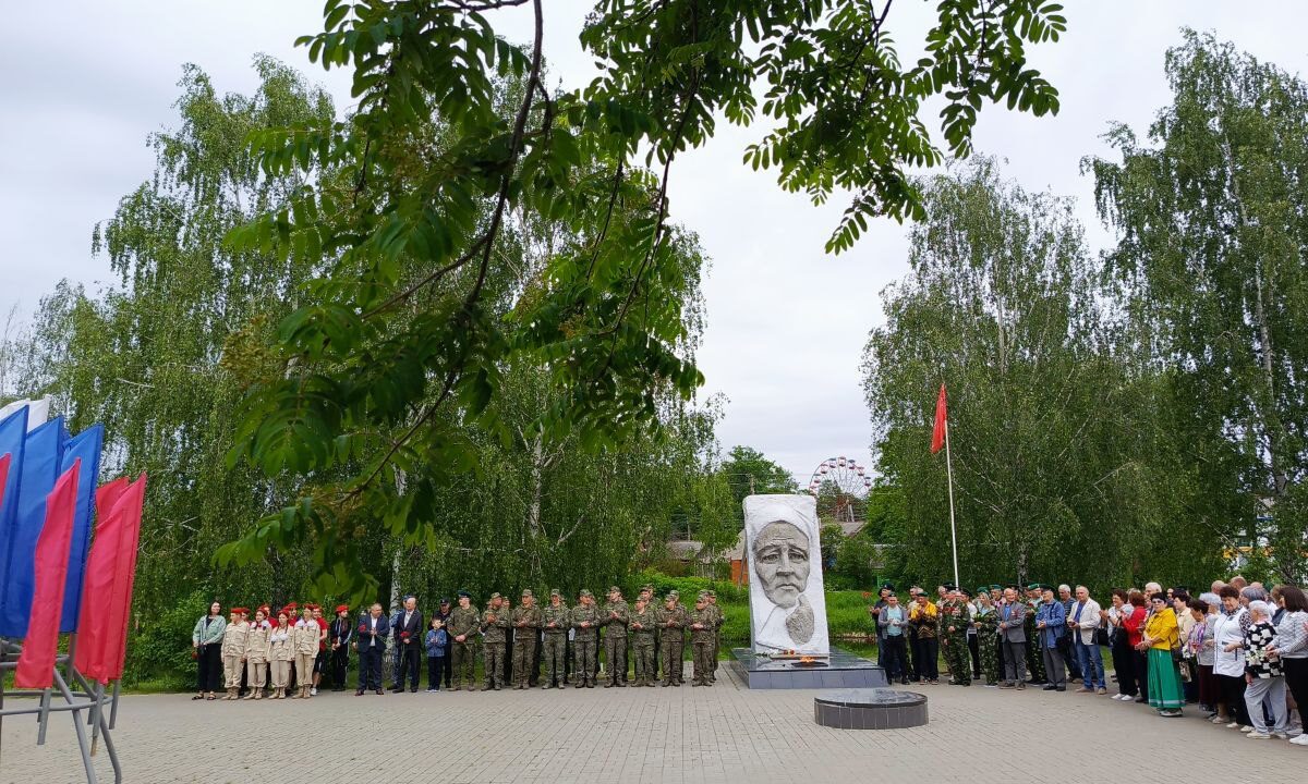 В Новозыбкове прошли мероприятия, посвященные Дню пограничника