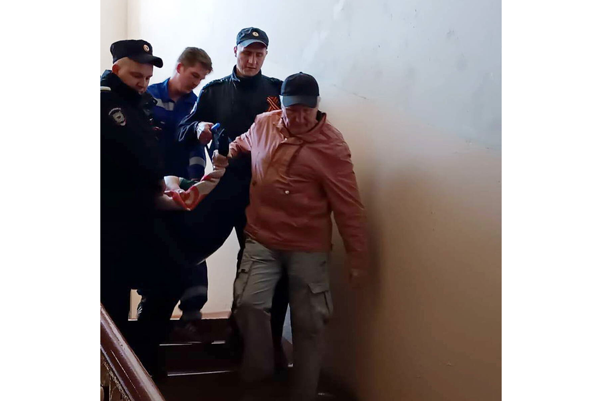 Новозыбковские полицейские помогли спасти жизнь женщине