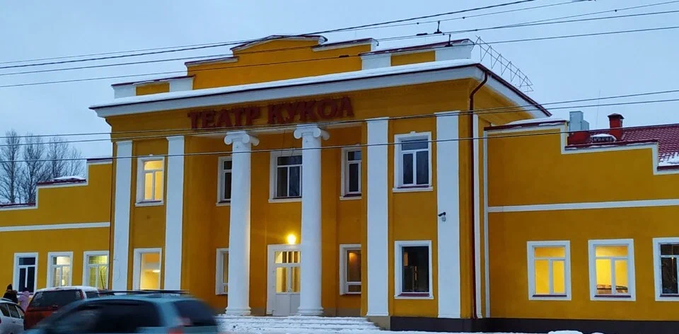 Театр кукол устроил для брянской детворы парковый праздник