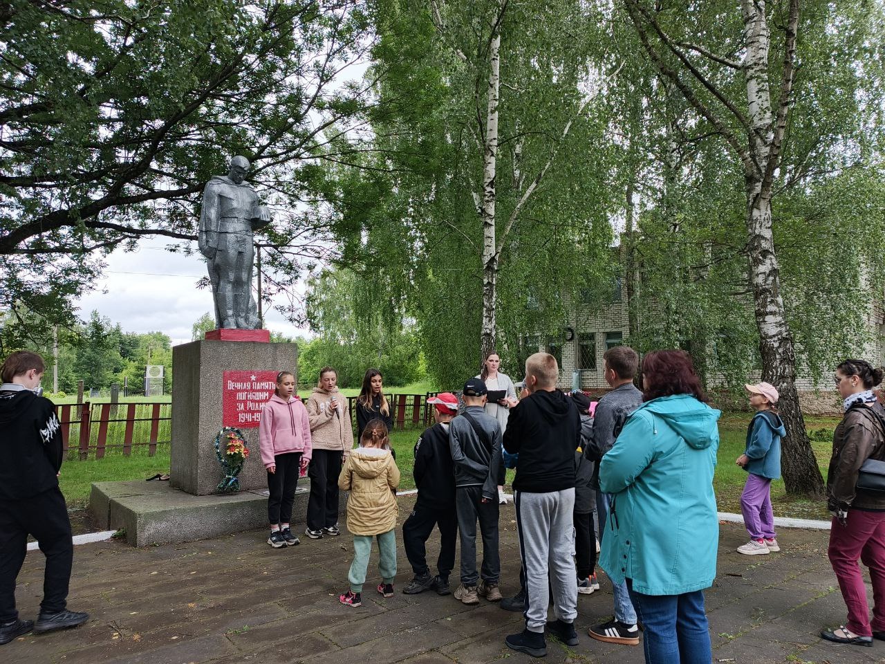 В СДК Новозыбковского округа прошли памятные мероприятия в День памяти и скорби