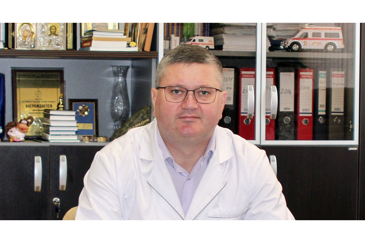 Новозыбковцев консультирует специалист