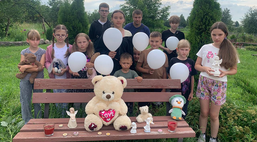 В СДК Новозыбковского городского округа прошла акция «Мы не забудем ангелов Донбасса»