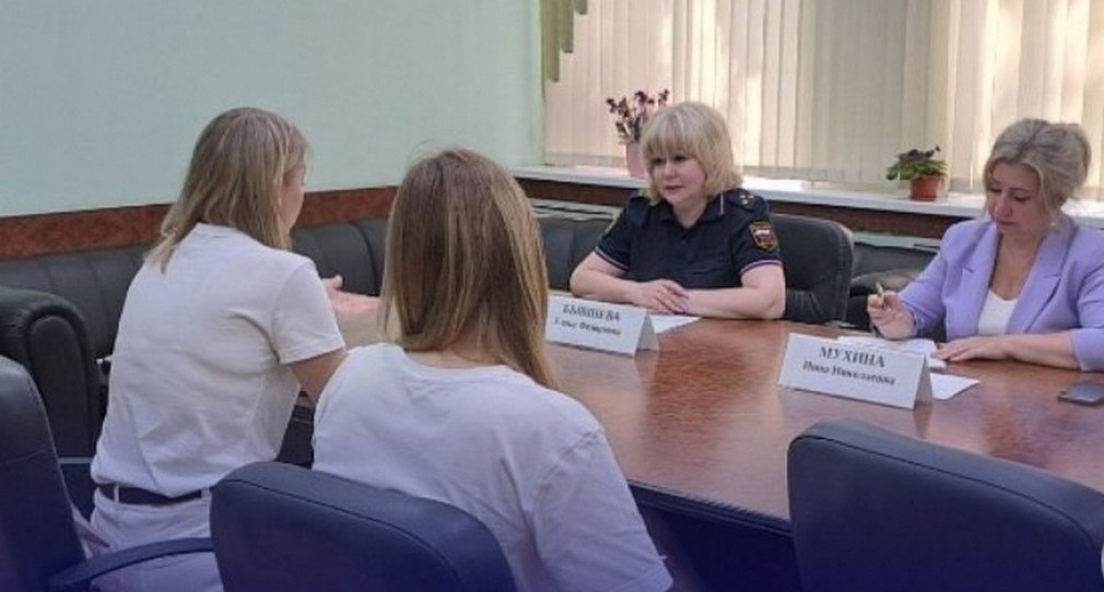 Главный пристав Брянщины и детский омбудсмен провели прием граждан