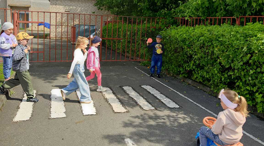 Новозыбковские малыши провели день, посвященный безопасности
