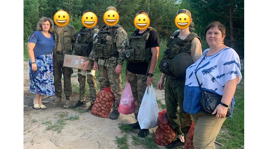 Группа новозыбковцев-единомышлеников печёт блины для бойцов СВО