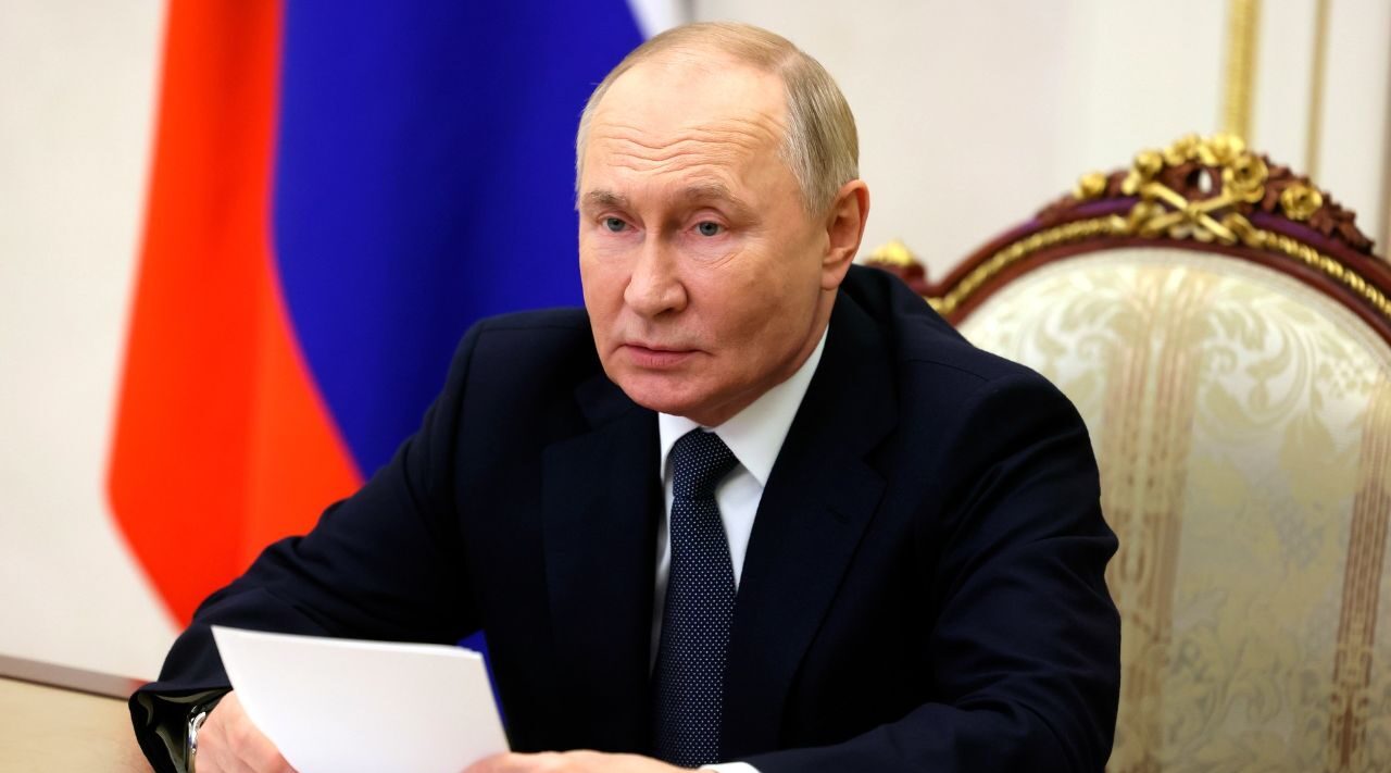 Путин пообщался с автодорожником из Брянской области