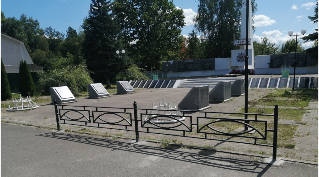 В Злынке отремонтировали памятник погибшим в Великой Отечественной войне красноармейцам