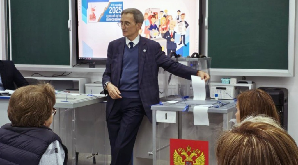 Член ЦИК России посетил занятия председателей УИК Брянского района