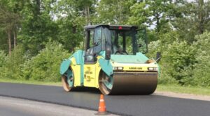 На Брянщине обновляют опорную сеть дорог