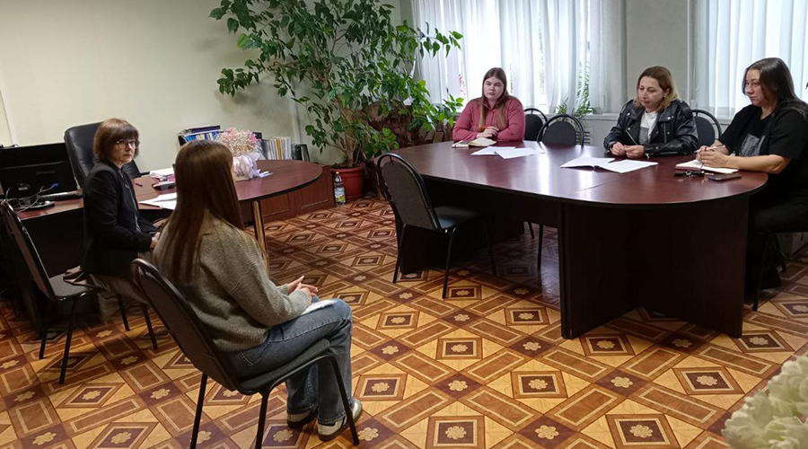 Две новозыбковских семьи заключили соцконтракты