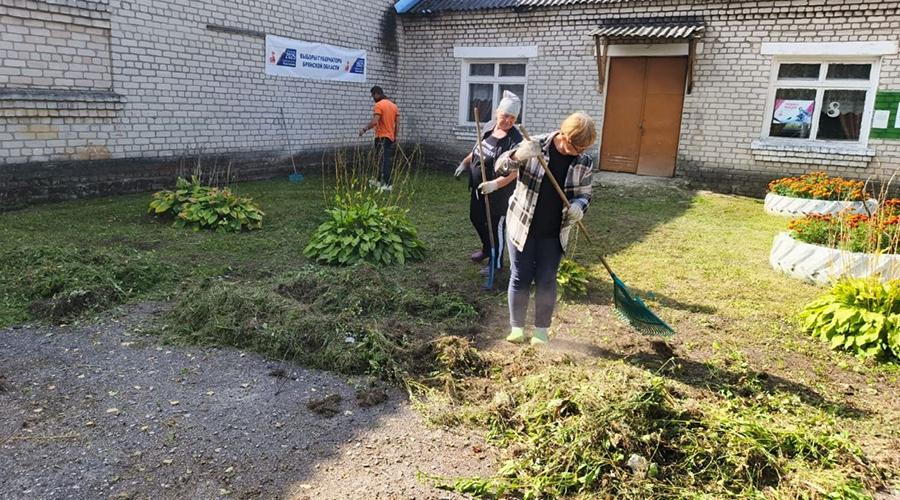 Сельские дома культуры Новозыбкова присоединились к субботнику