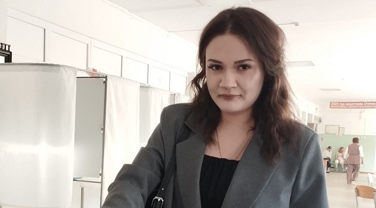 Новозыбчанка Ангелина Непша впервые приняла участие в голосовании
