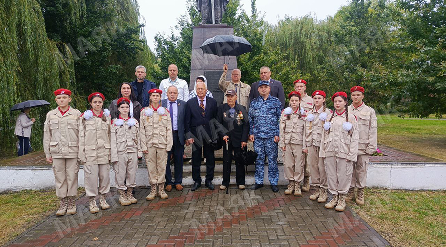Новозыбков отмечает День освобождения Брянщины