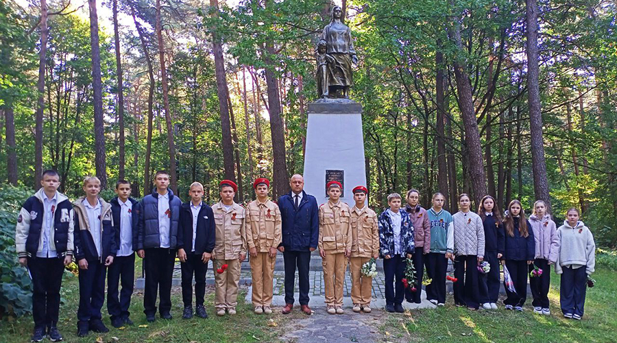 В Новозыбкове прошли мероприятия, посвященные Дню освобождения