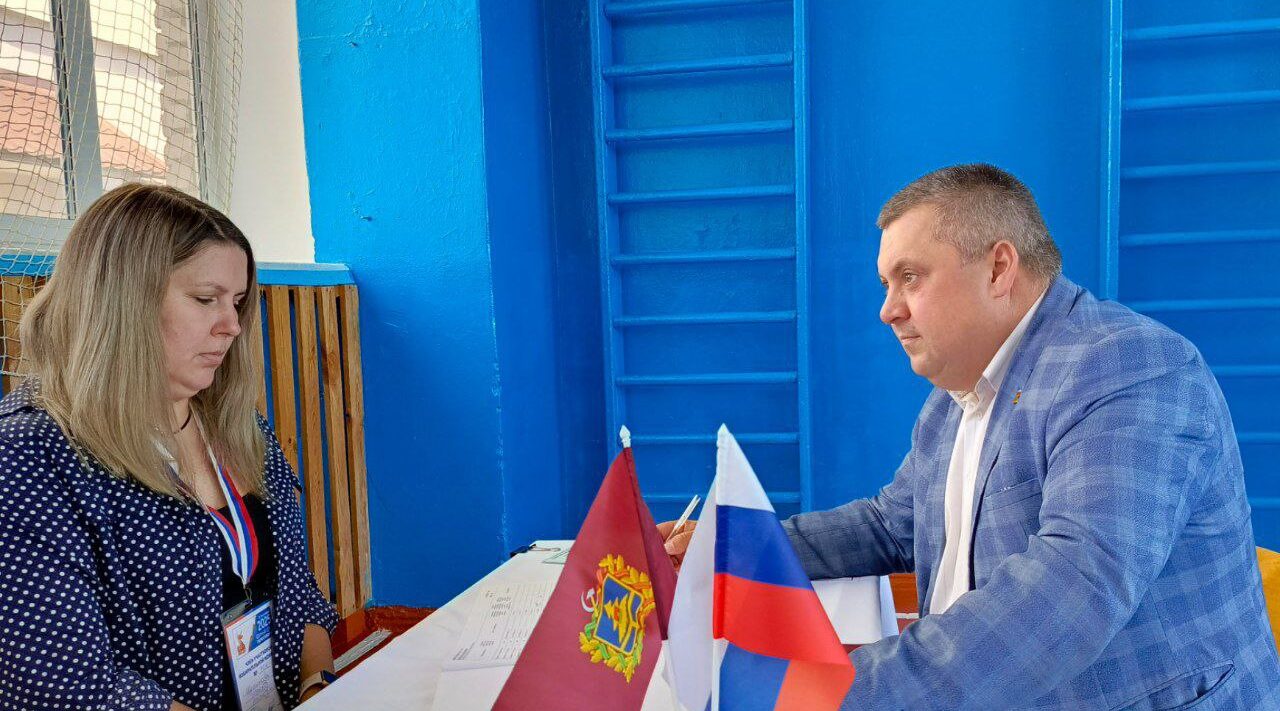 Глава Новозыбковского городского округа проголосовал на выборах