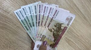 Россиянам рассказали о способах накопить деньги