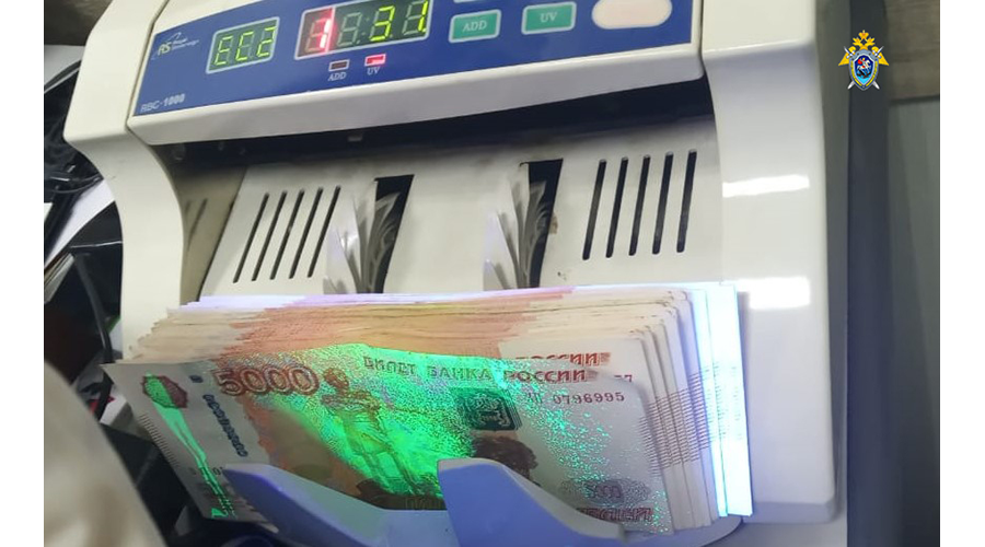 Экс-сотрудника налоговой из Новозыбкова уличили во взятке