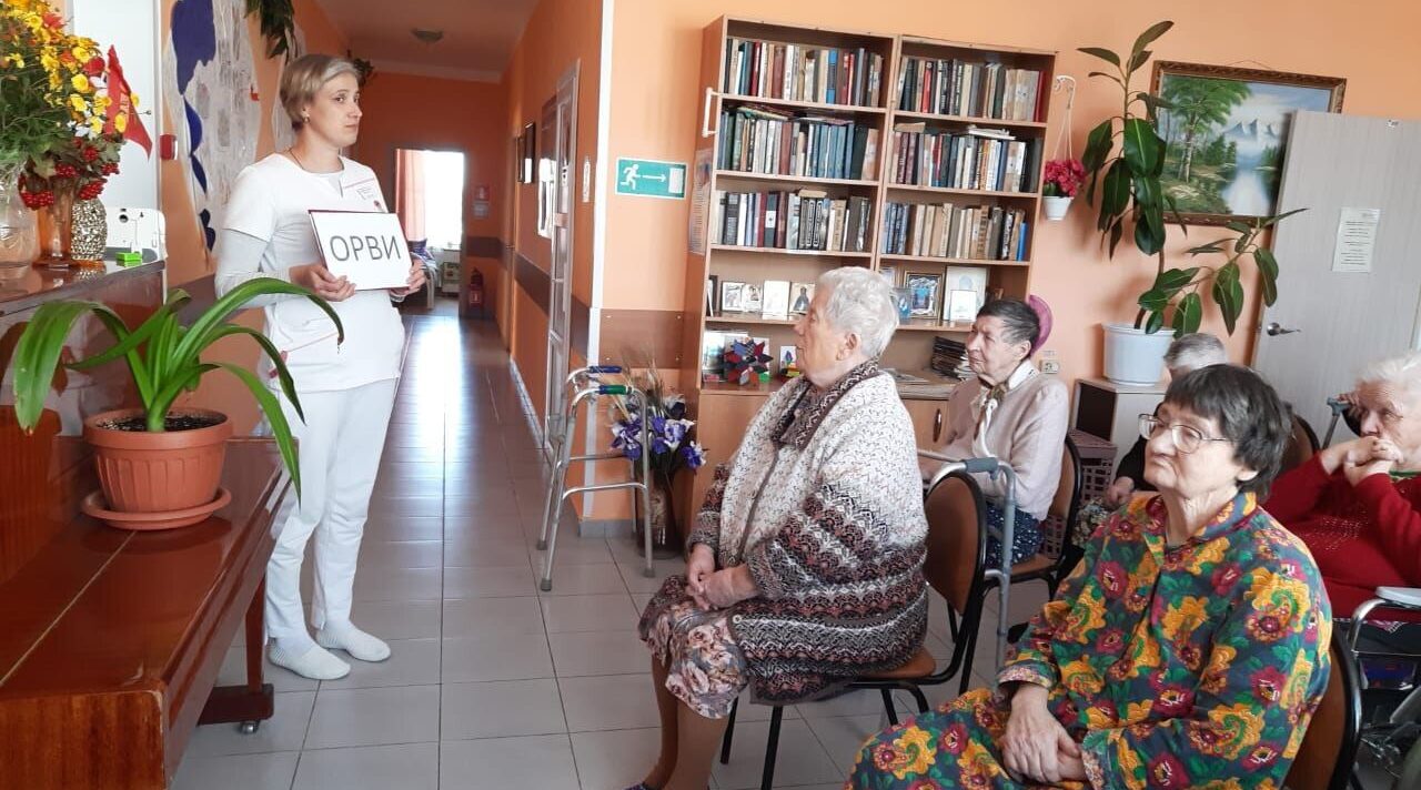 В новозыбковском доме-интернате провели медицинский час