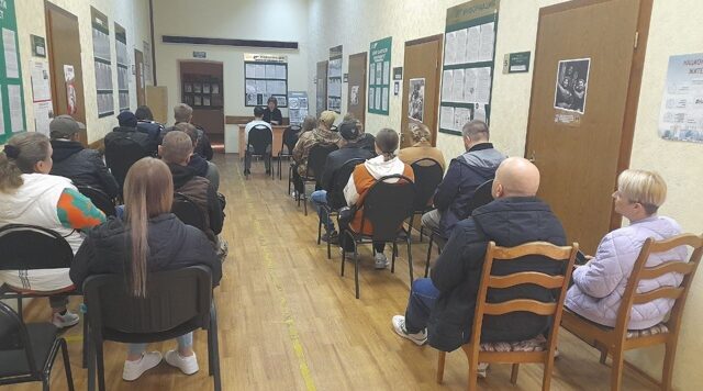 Новозыбковский центр занятости провел ярмарку вакансий