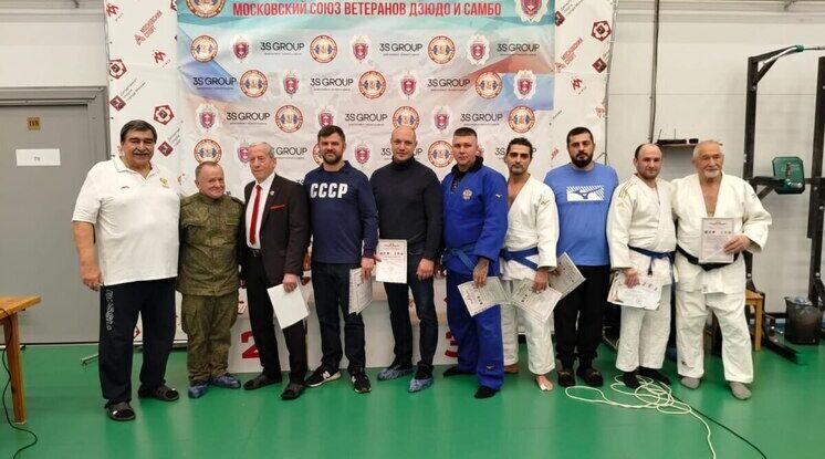 Новозыбковец Игорь Анисимов завоевал золото на чемпионате России по дзюдо среди ветеранов