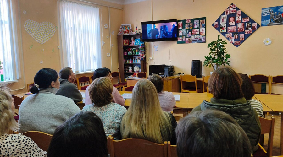 В Новозыбкове показали фильм о боях за Мариуполь