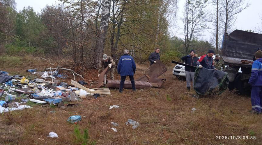 В Новозыбковском городском округе продолжается уборка территорий