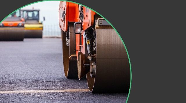 В Трубчевском районе Брянщины продолжается ремонт дороги по нацпроекту