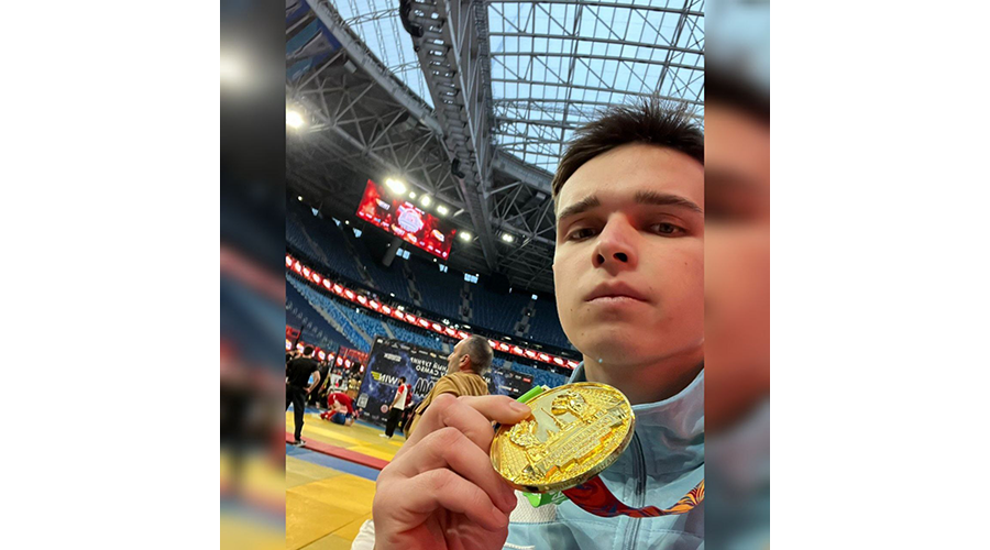 Новозыбковец Максим Бессонов завоевал золото «Олимпиады народов мира»