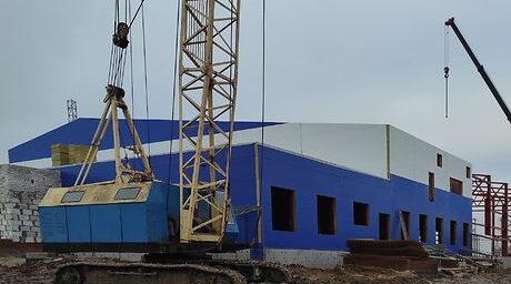 Для жителей Трубчевского района строится современный спорткомплекс