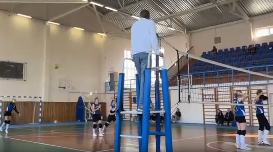 Новозыбковцы стартовали в Первенстве Брянской области по волейболу