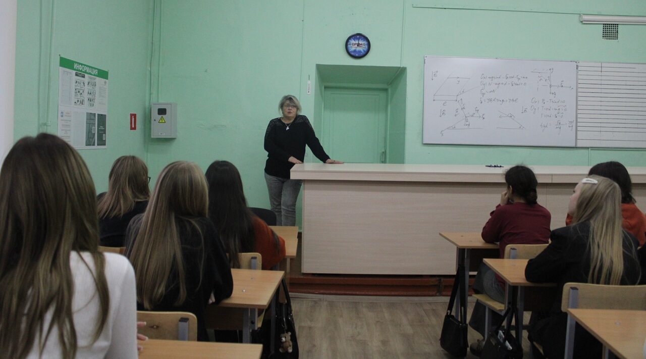 В новозыбковском педколледже рассуждали о планировании семьи