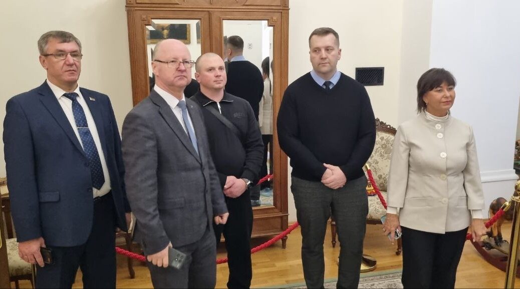 Глава новозыбковской горадминистрации побывал на форуме гражданских инициатив