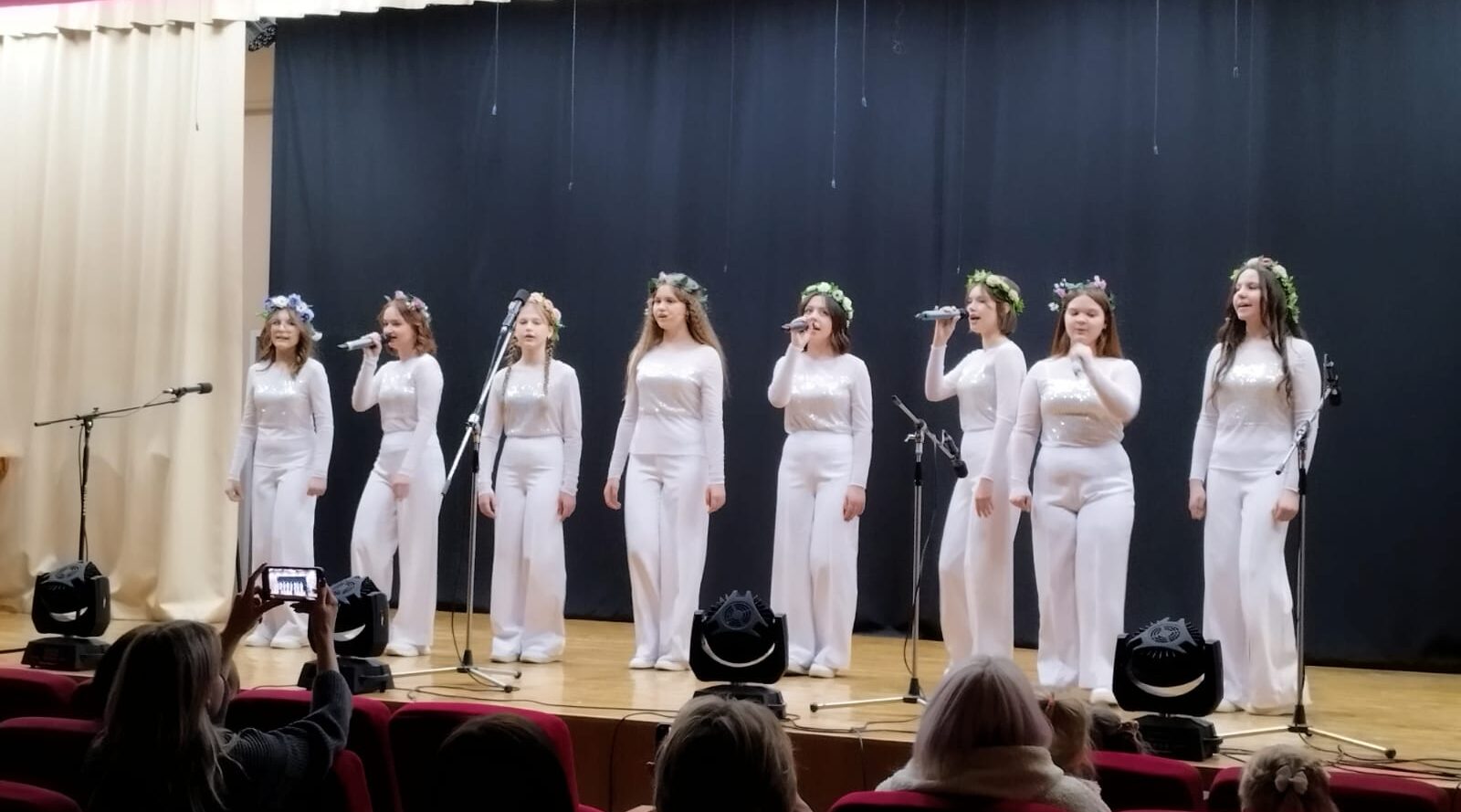 Воспитанники новозыбковской детской музыкальной школы готовятся к Дебюту