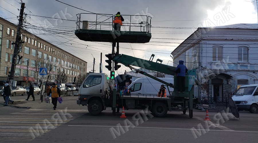 В Новозыбкове устанавливают камеры видеофиксации