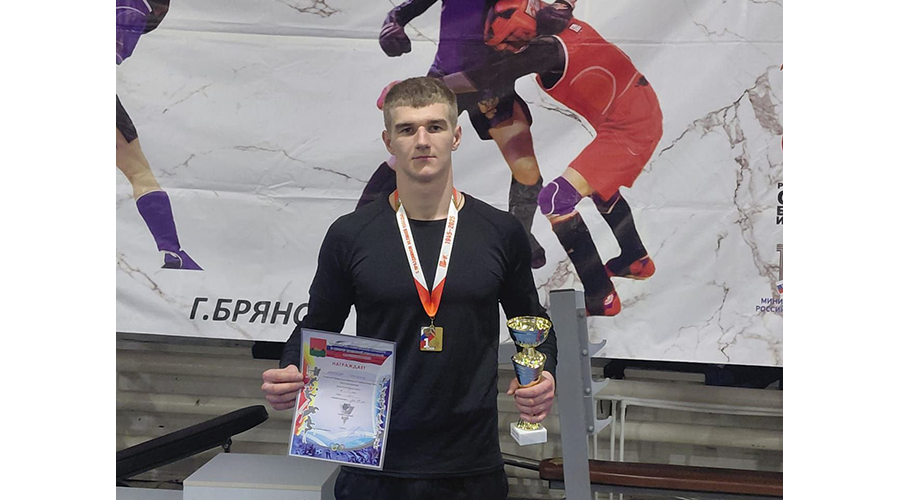 Новозыбковец победил в брянском турнире по универсальному бою