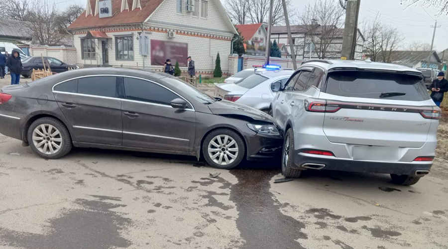 Тройное ДТП устроили в Новозыбкове